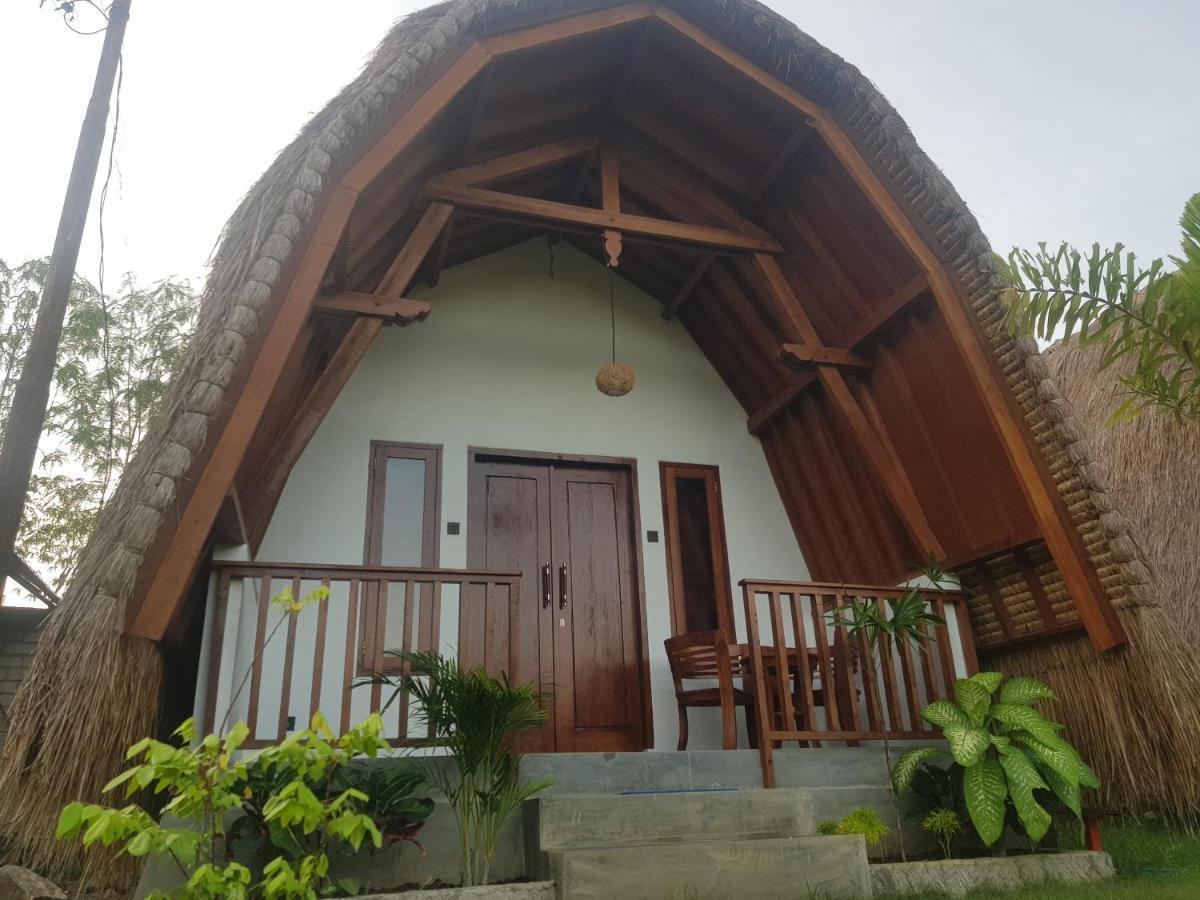 سيلونغ بيلاناك Tropical Sunday Bungalow - Surf And Stay المظهر الخارجي الصورة