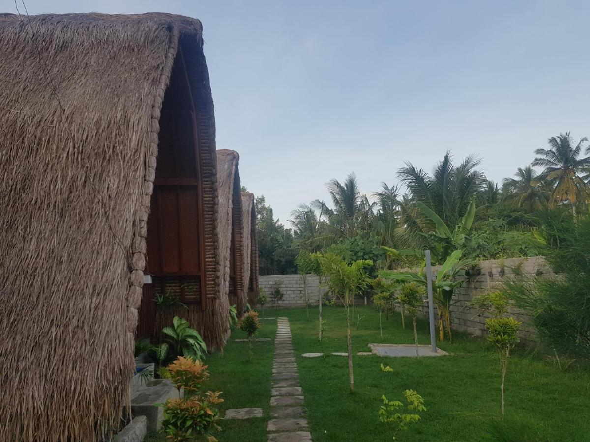 سيلونغ بيلاناك Tropical Sunday Bungalow - Surf And Stay المظهر الخارجي الصورة