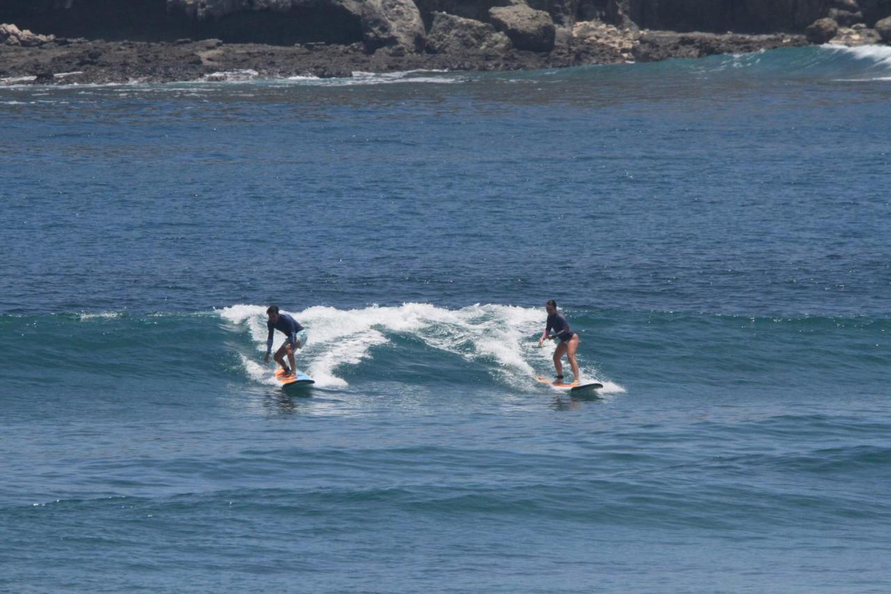 سيلونغ بيلاناك Tropical Sunday Bungalow - Surf And Stay المظهر الخارجي الصورة