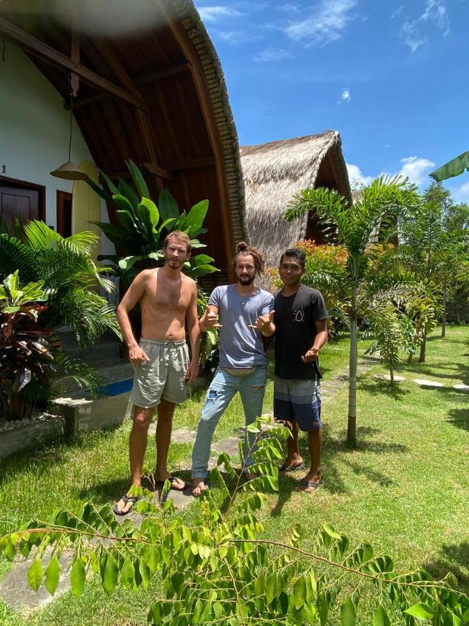 سيلونغ بيلاناك Tropical Sunday Bungalow - Surf And Stay المظهر الخارجي الصورة