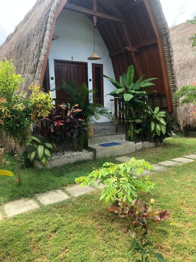 سيلونغ بيلاناك Tropical Sunday Bungalow - Surf And Stay المظهر الخارجي الصورة